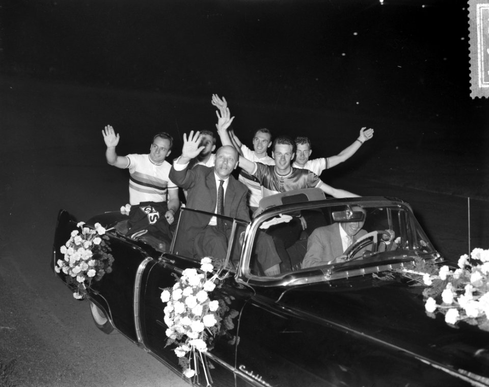 Revanchewedstrijden wielrennen in het Stadion, Bestanddeelnr 912-8929