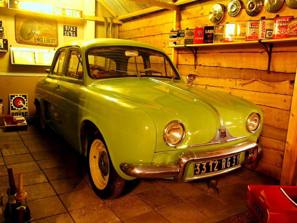 Renault Dauphine in garage