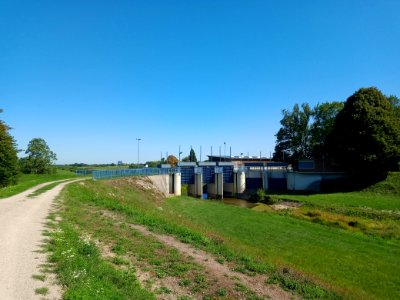 Rench-Flutkanal, Regulierwehr, Ein- und Auslassbauwerk Mührig