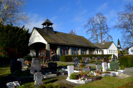 Rennerod, Friedhof, Trauerhalle