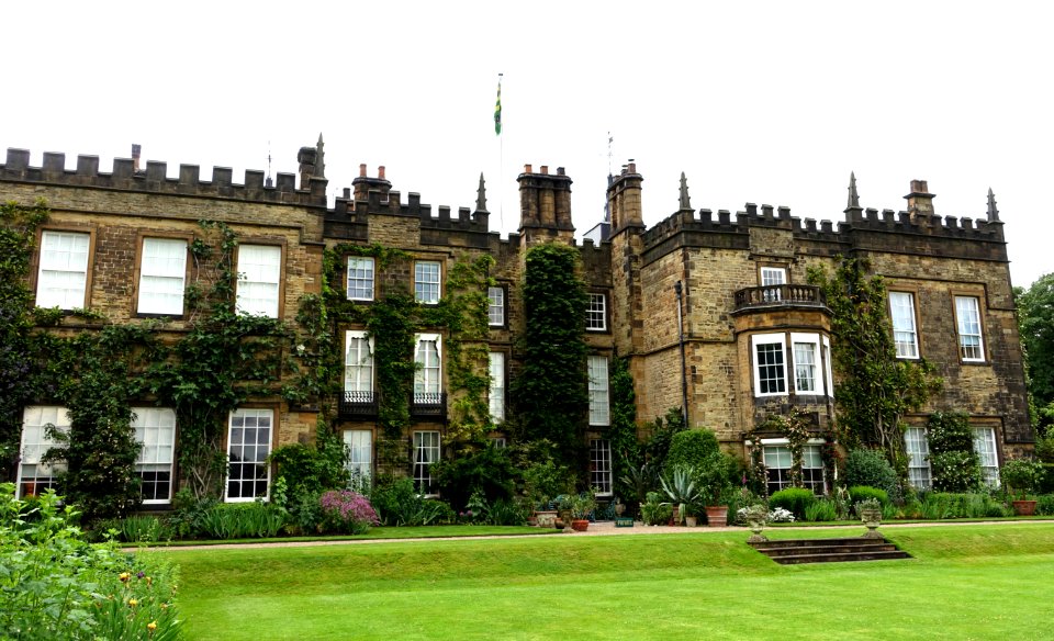 Renishaw Hall - Derbyshire, England - DSC02214
