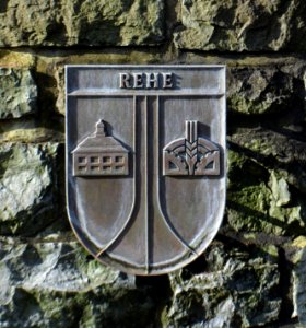 Rennerod, Brunnenanlage Wappen Rehe