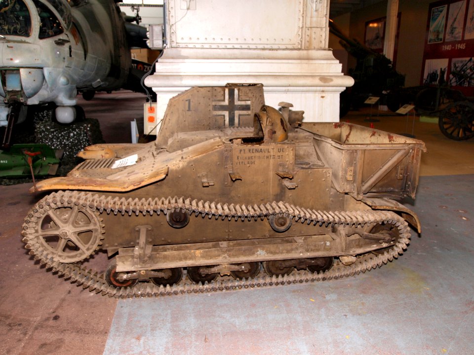 Renault UE 630 pic1