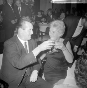 Reunie Carltonhotel der lichte muziek Joop de Knegt en mevrouw Alberti, Bestanddeelnr 915-5804