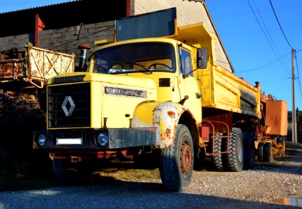 Renault truck GBH 280. Model 1980. Spielvogel 01 photo