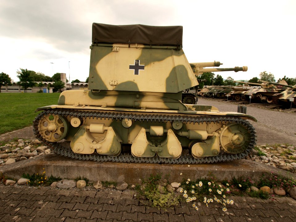 Renault R 35 pic12