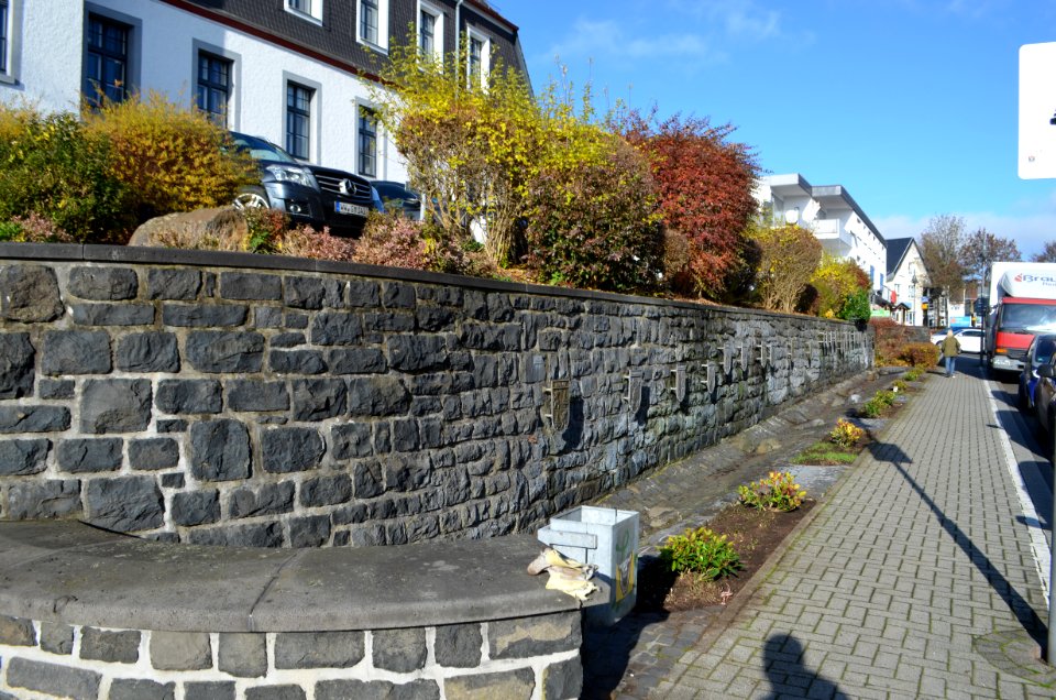 Rennerod, Brunnenanlage Wappen