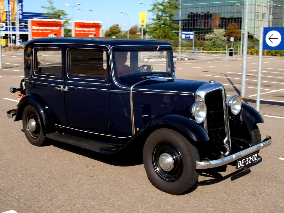 Renault Mona-Quatre DE-32-02 pic3