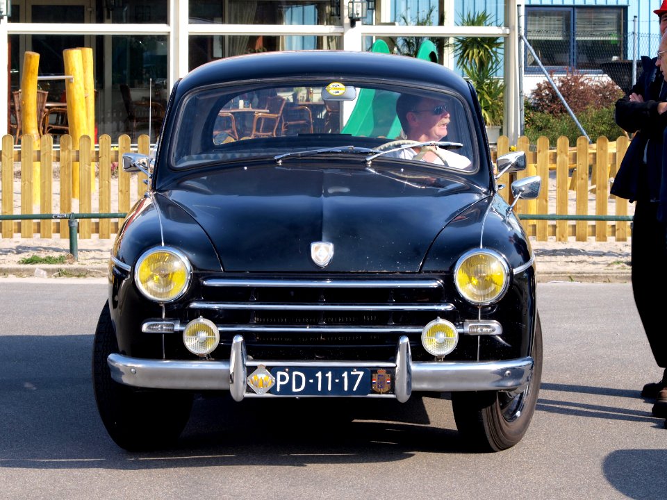 Renault Fregate R1100 (1953) , Dutch licence registration PD-11-17 pic2