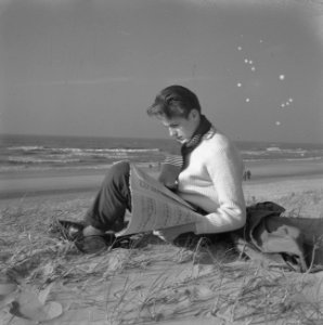 Reportage jonge zeer begaafde organist Dick van Rijn uit Katwijk aan Zee aan he, Bestanddeelnr 912-3615