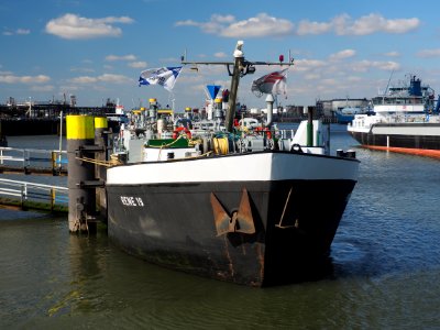 Rene 19 (ship, 1990) Port of Rotterdam