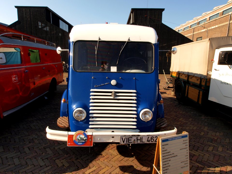 Renault Goelette (1954), German licence registration VIE-HL 462 pic1
