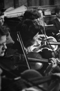 Repetitie van het Nederlands Studenten Orkest in Bergen, Bestanddeelnr 911-9488 photo