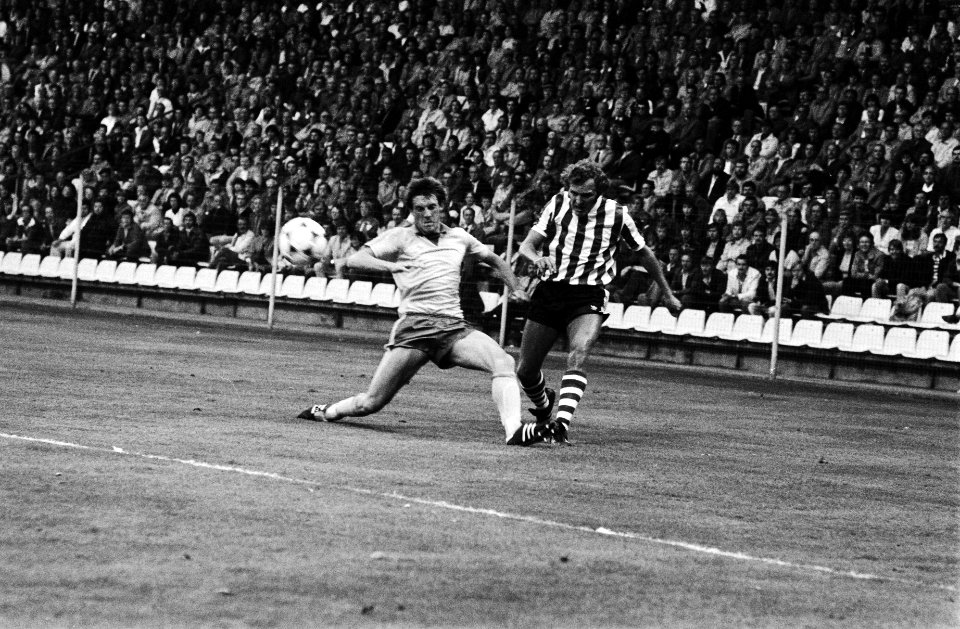 Rene van den Kerkhof zet voor, Bestanddeelnr 930-9799