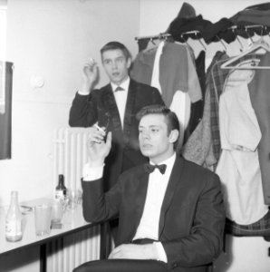 Reportage Rob de Nijs , Rob de Nijs in kleedkamer, Bestanddeelnr 915-9950