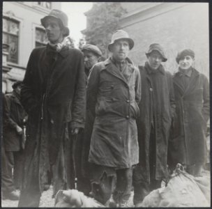 Repatriërende Nederlanders arriveren in Noord-Brabant, Bestanddeelnr 512 049