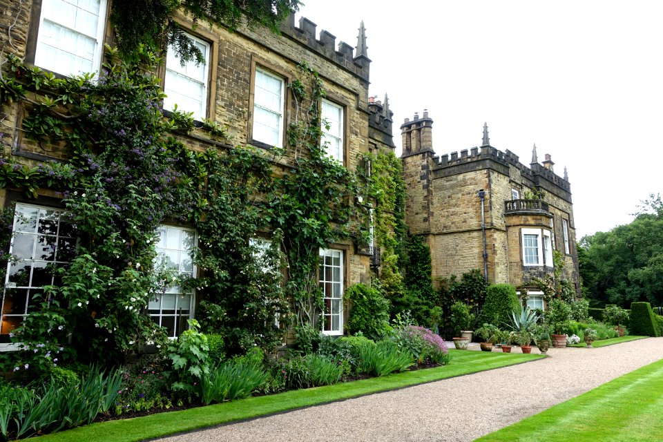 Renishaw Hall - Derbyshire, England - DSC02205