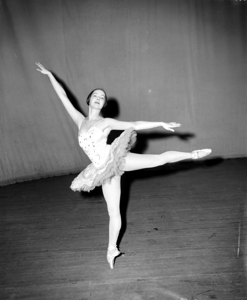 Repetitie van het Nederlands Ballet met als gastsoliste Irene Skorik , Irene Sko, Bestanddeelnr 910-8030