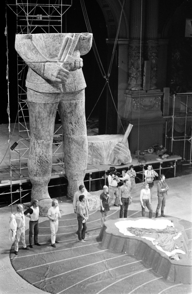 Repetitie met het decorstuk, het beeld van Che Guevara, Bestanddeelnr 922-5464