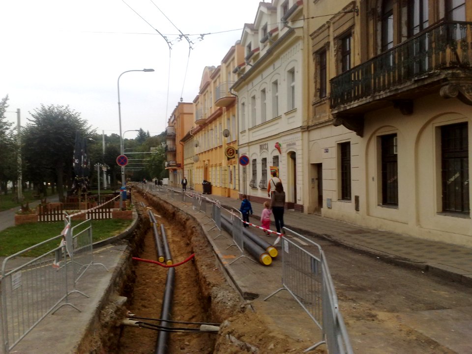 Renovace plynovodu v ulici U Novych lazni 25092013 A
