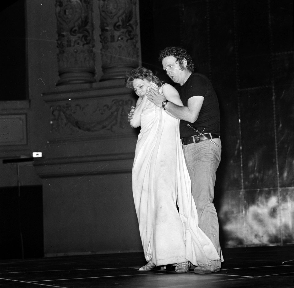Repetities opera Aida in kader Holland Festival in Carre, Pauline Tinsley en J, Bestanddeelnr 926-4982