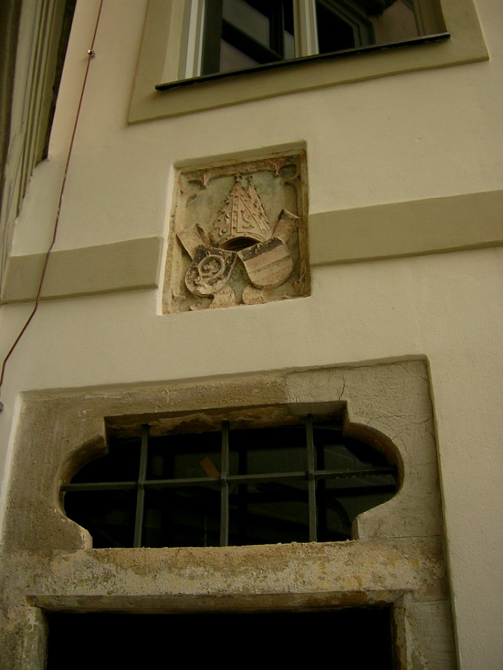 Residenzplatz 3 Eichstätt -Wappen West (1)