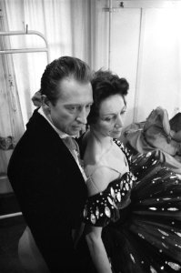 Repetitie van rosella Hightower en Alexander Kalounjny met het Amsterdams ballet, Bestanddeelnr 911-9923