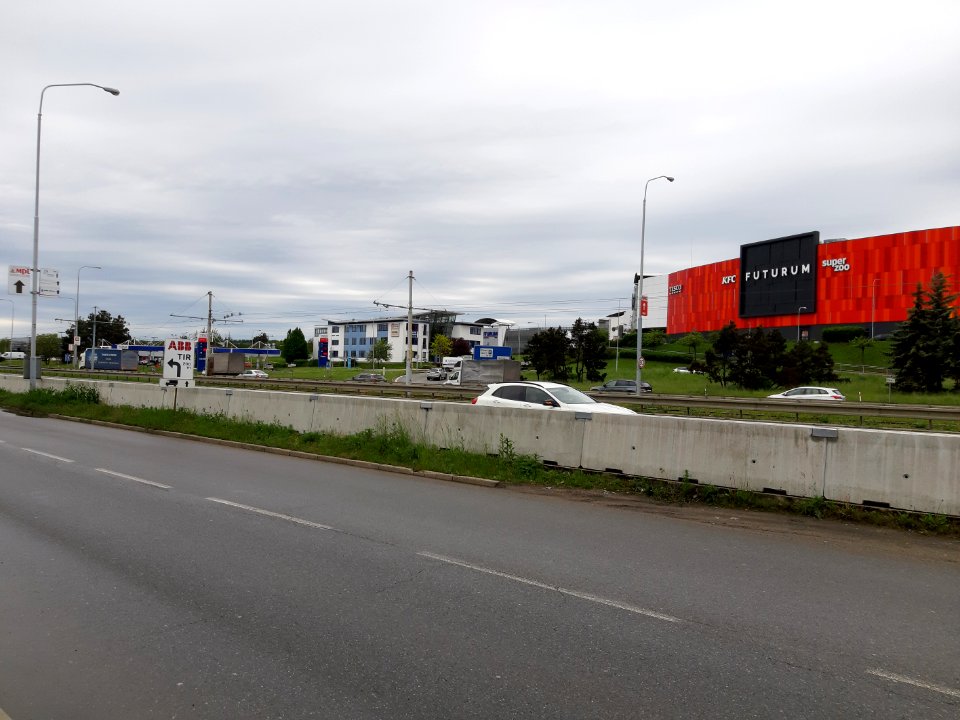 Renovace budovy OC Futurum 20210525 103922