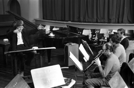 Repetitie opera Reconstructie in restaurant van Artis, Amsterdam Louis Andries, Bestanddeelnr 922-4852