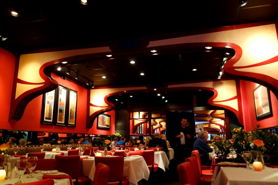 Restaurant interior - Mariemont, Ohio - DSC03285