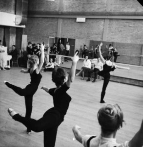 Repetitie Nationaal Ballet Dansscene uit de Etude van Harold Lander, Bestanddeelnr 913-1509