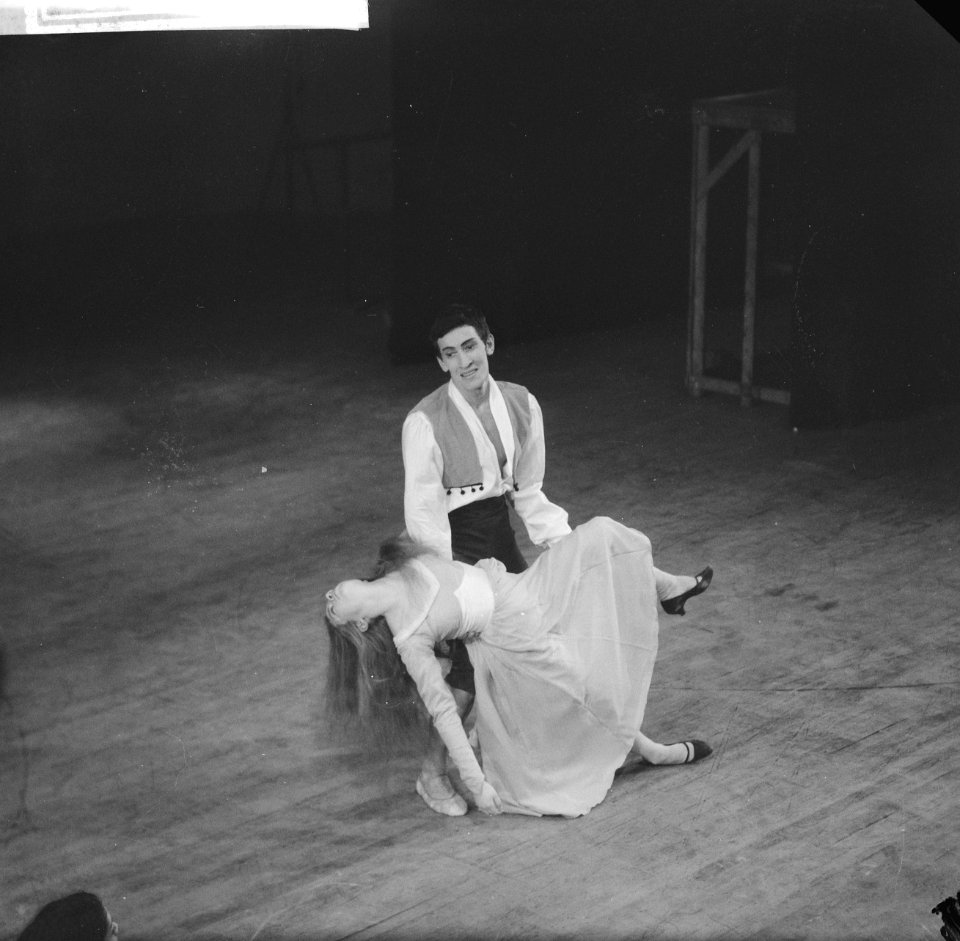Repetitie Nationaal Ballet Jean Atkinson en Chris Torenbosch, Bestanddeelnr 913-1593