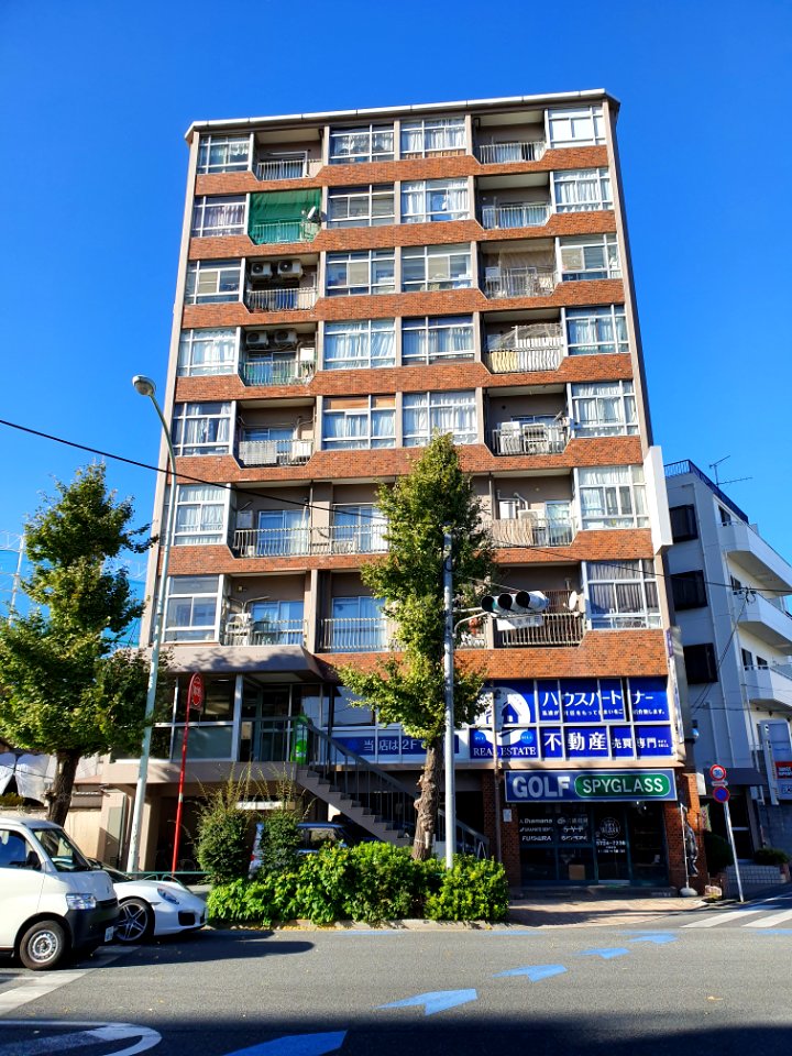 Residential building in Meguro