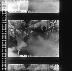 Repros filmcoupures op lantaarnplaatjes RWN filmdienst Amsterdam, Bestanddeelnr 907-4906
