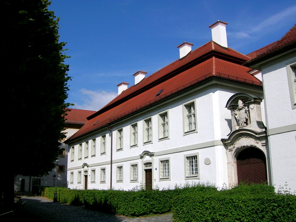 Residenzplatz 9 u 11 Eichstätt D-1-76-123-218