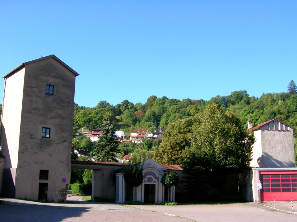 Residenzplatz 30a Eichstätt Stadtmauer mit Türmen