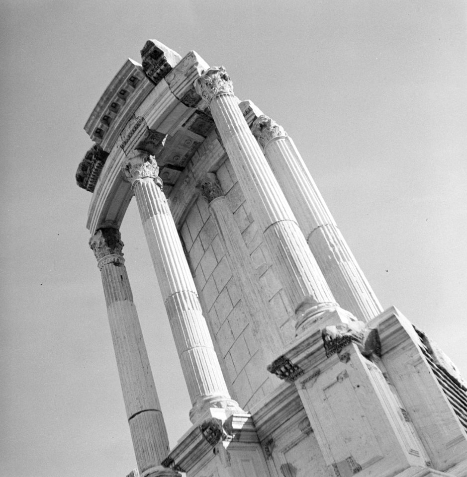 Restanten van de Tempel van Vesta aan het Forum Romanum, Bestanddeelnr 191-1188