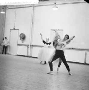 Repetitie Nederlands Ballet Leonie Kramer en Job Sanders, Bestanddeelnr 912-6025