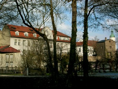 Residenzplatz 16 -mit Stadtmauerturm