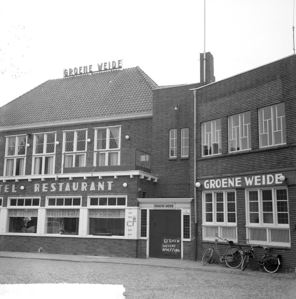 Restaurant De Groene Weide te Leeuwarden gaat weg, exterieur, Bestanddeelnr 917-8537