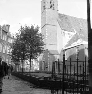 Restauratie Engelse kerk aan Begijnhof. Opdracht Trouw, Bestanddeelnr 913-1036