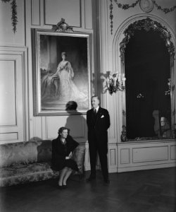 Reportage Britse Ambassade en ambassadeur Sir Neville Bland ivm zijn 60ste ve, Bestanddeelnr 901-3430
