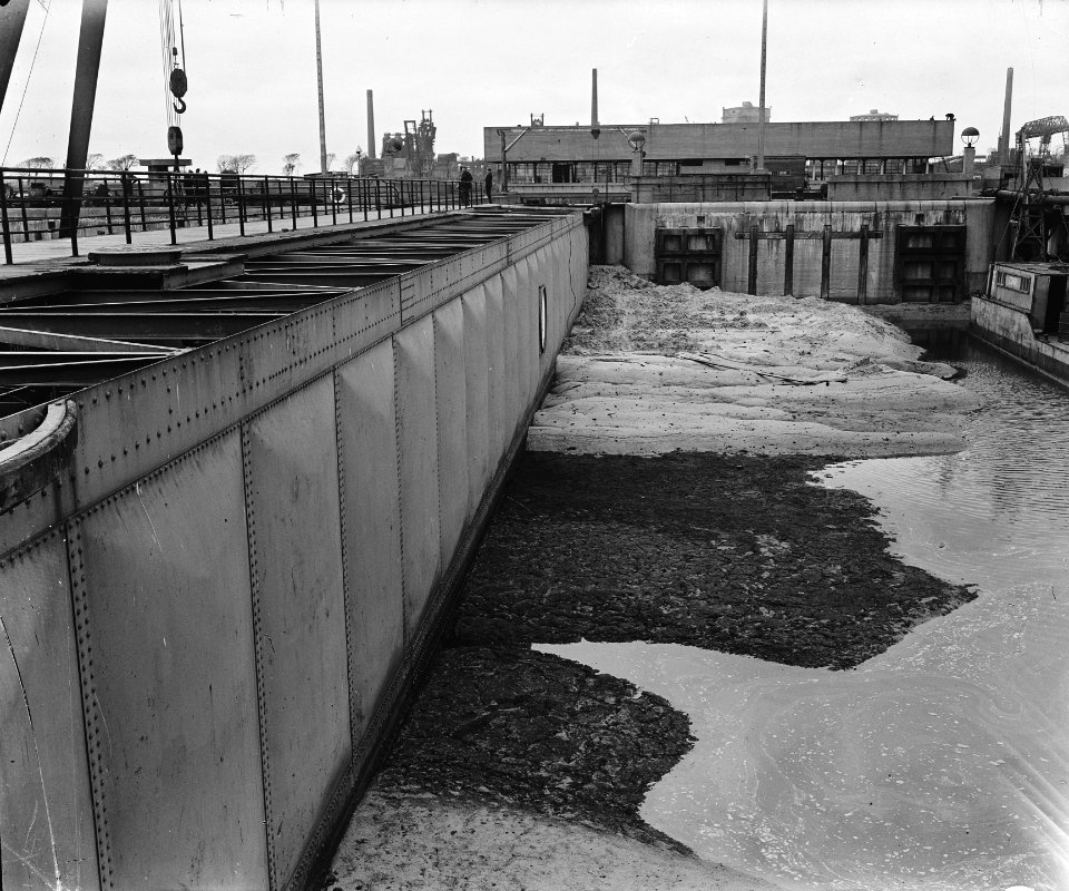 Reportage uit IJmuiden. Sluizencomplex, Bestanddeelnr 900-9184