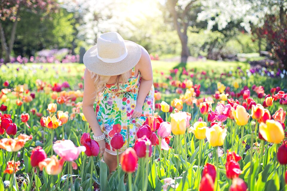 Young woman flowers springtime