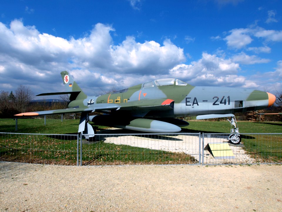 Republic RF-84 F Thunderflash pic3