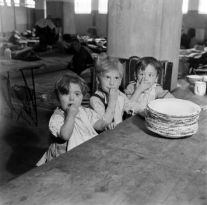 Reportage van het Repatrieringscentrum te Eindhoven, Bestanddeelnr 900-4500