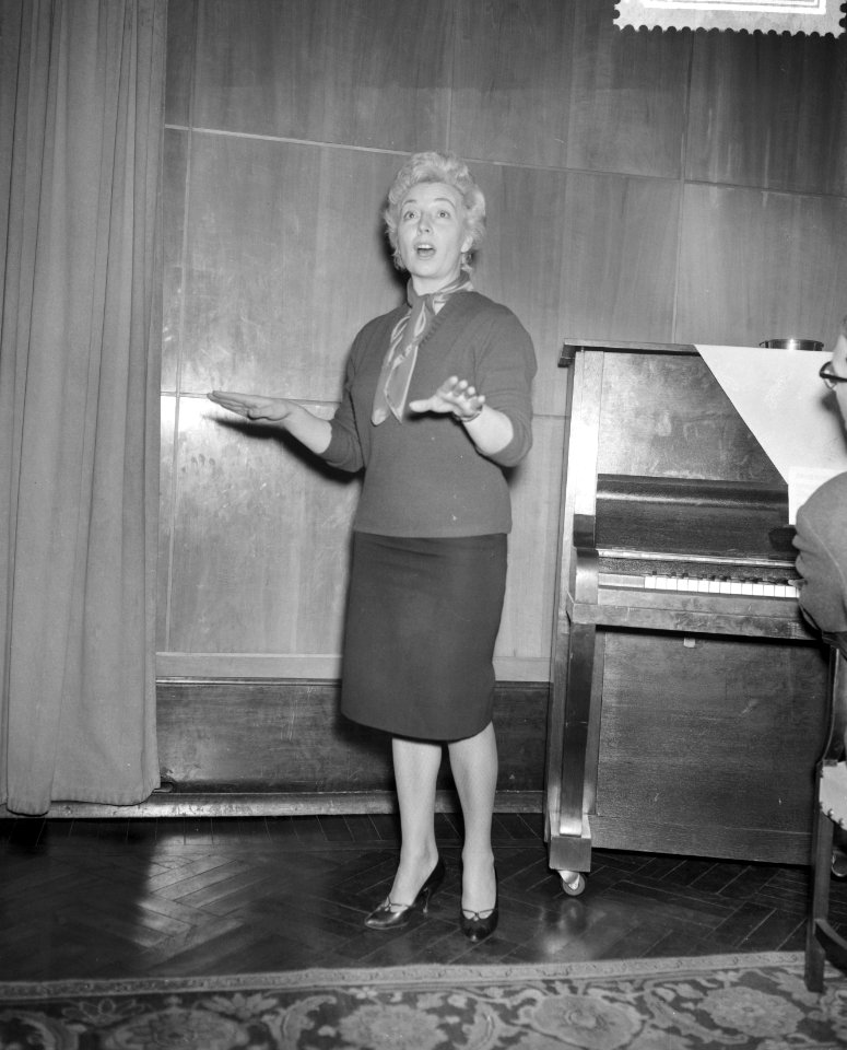 Repetities voor de Finale van het Nationaal Songfestival 1960 in Hilversum, Jany, Bestanddeelnr 910-9973