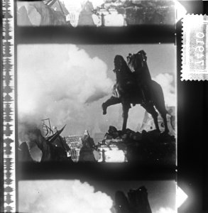 Repros filmcoupures op lantaarnplaatjes RWN filmdienst Amsterdam, Bestanddeelnr 907-4910