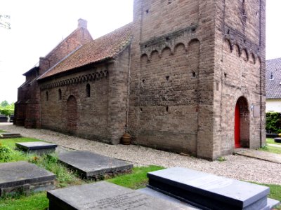 Ressen Rijksmonument 8944 NH kerk metselversiering