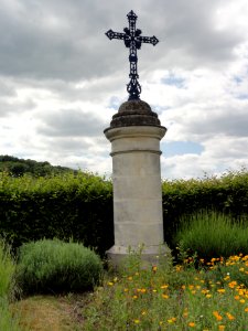 Ressons-le-Long (Aisne) croix de chemin B (D 1160)